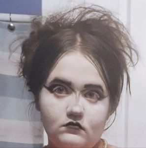 Meet your Posher, Kaitlyn